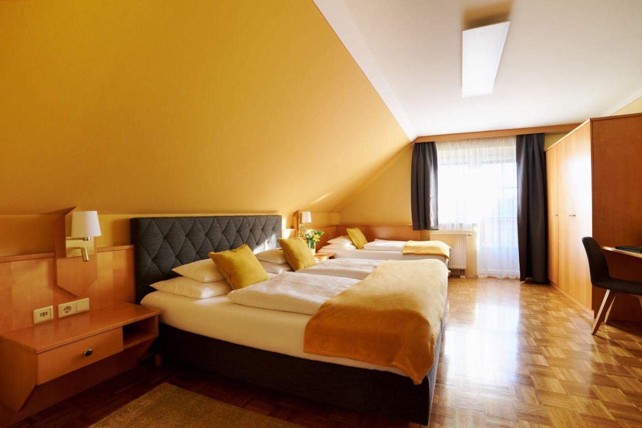 Hotel Garni Thermenoase 4*